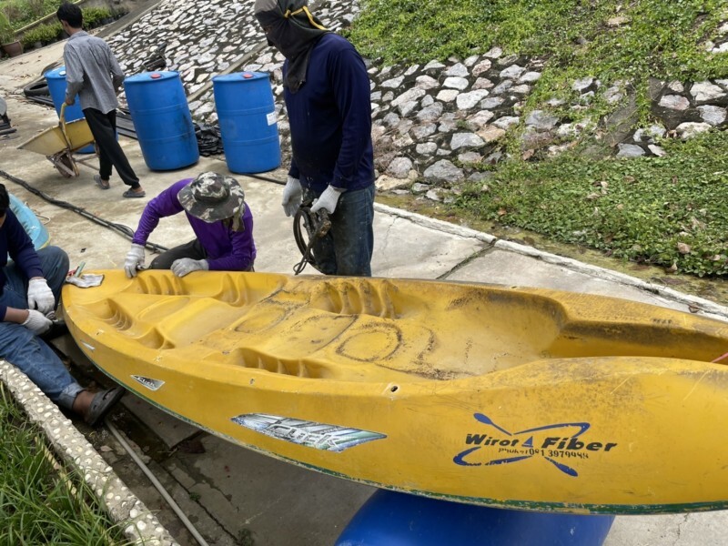 ฉีดพียูโฟมทุ่นลอยน้ำนวนคร