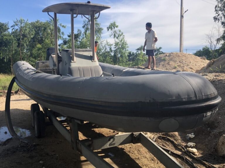 ฉีดพียูโฟมทุ่นลอยน้ำปราจีนบุรี